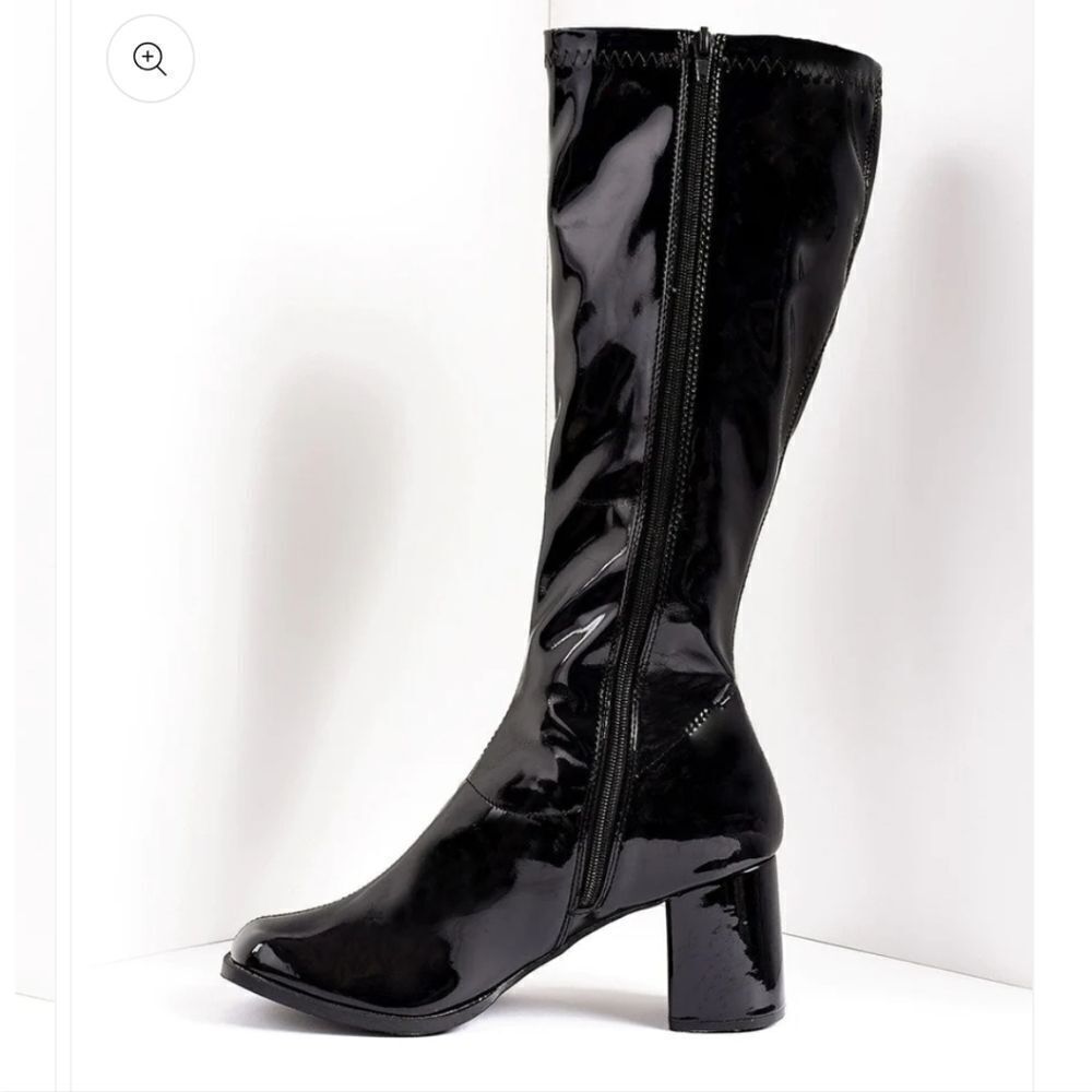 Unique Vintage Black Patent Knee-High Block Heel Boots